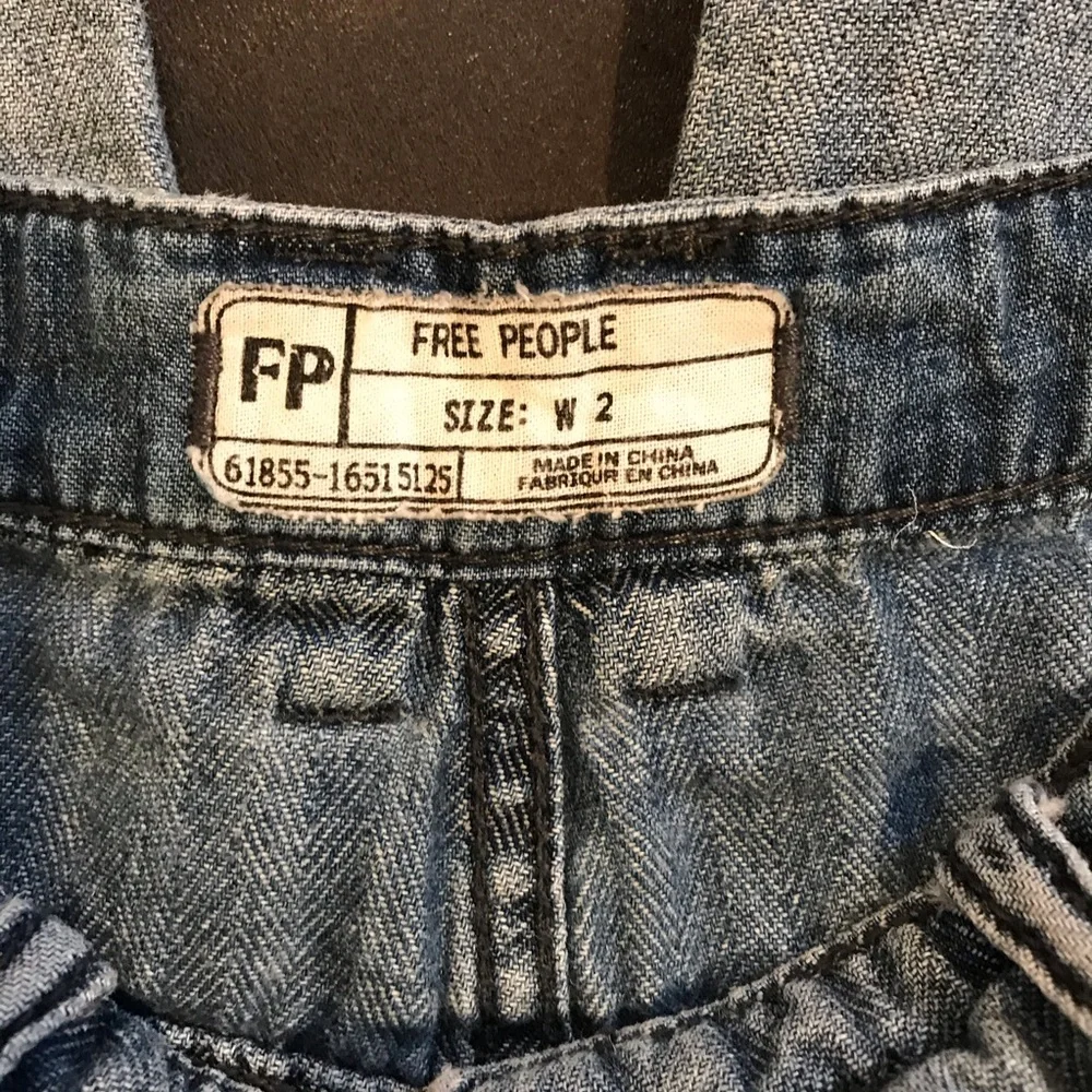 Free People Wide Leg jean Capri - Picture 2 of 9